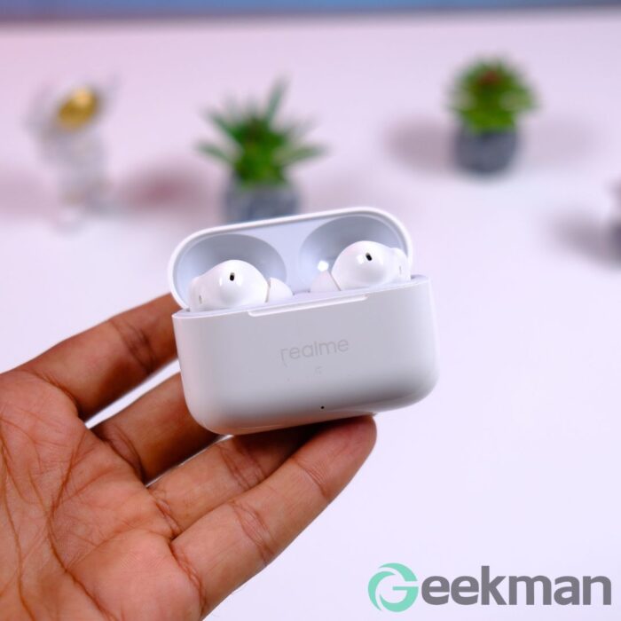 Realme Buds T200 Earbuds - Image 3